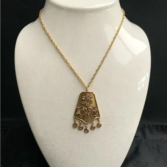 • Goldette Vintage Necklace • - Picture 7 of 8